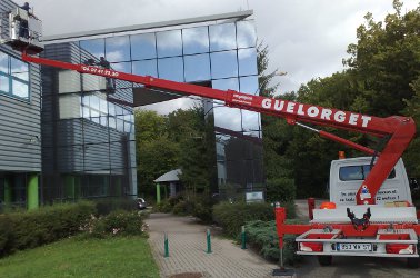 Caractéristiques de la nacelle sur porteur VL télescopique - TB 240 en location chez Guelorget à Nancy  en Lorraine